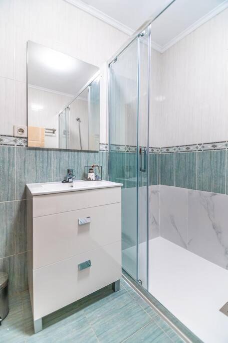 Piso De Diseno En El Casco Antiguo Apartment Castro Urdiales Ngoại thất bức ảnh
